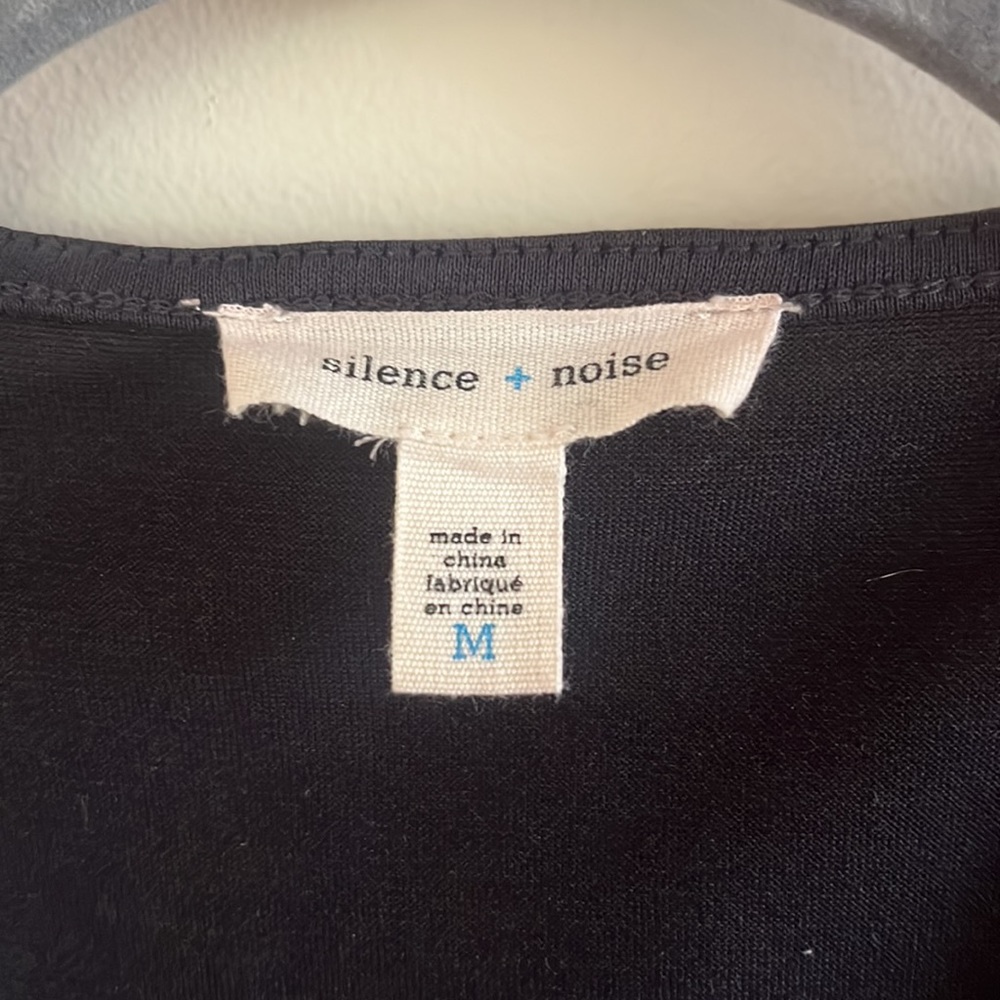 ✨LAST CHANCE✨ UO Silence + Noise dusky blue 3/4 sleeve midi dress pockets - Picture 3 of 8